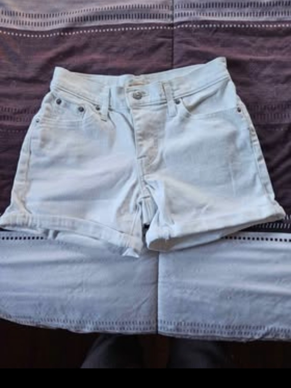 Women’s White Levi Denim Shorts - Casual High-Rise Style